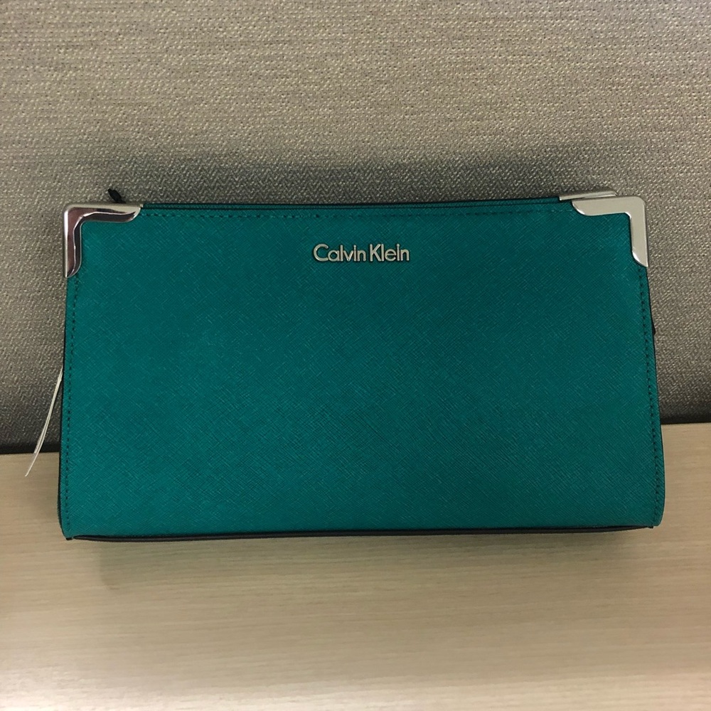 NWT CALVIN KLEIN PURSE/CLUTCH